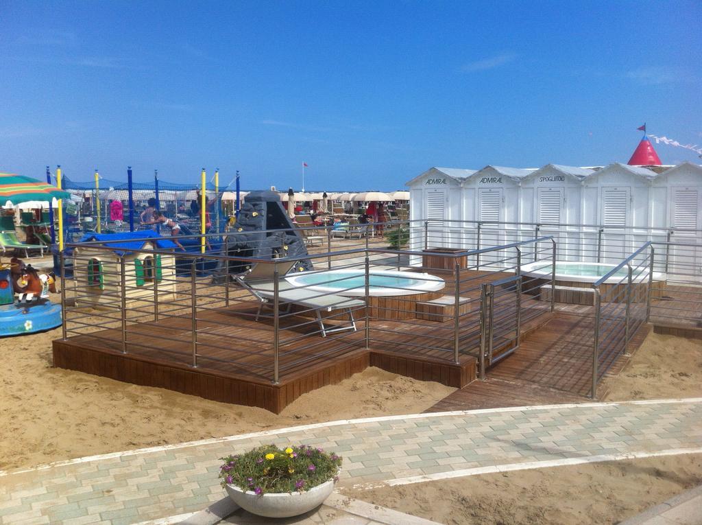 ריצ'יונה Hotel Villa Linda - Family Hotel - Nuova Costruzione Antisismica מראה חיצוני תמונה