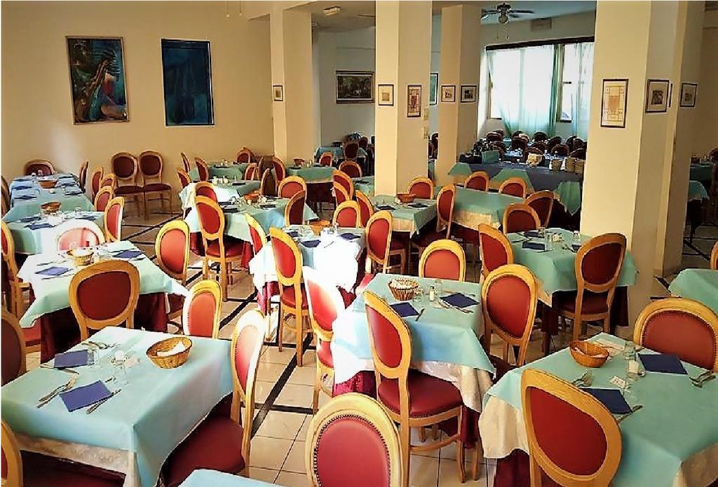 ריצ'יונה Hotel Villa Linda - Family Hotel - Nuova Costruzione Antisismica מראה חיצוני תמונה