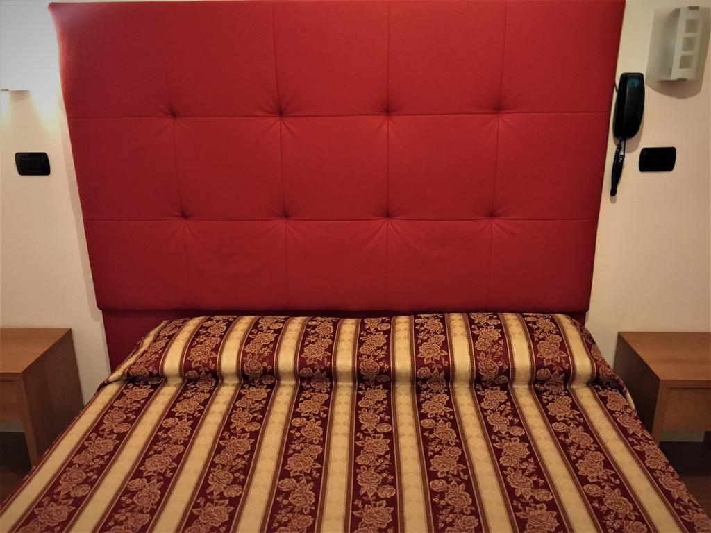 ריצ'יונה Hotel Villa Linda - Family Hotel - Nuova Costruzione Antisismica מראה חיצוני תמונה