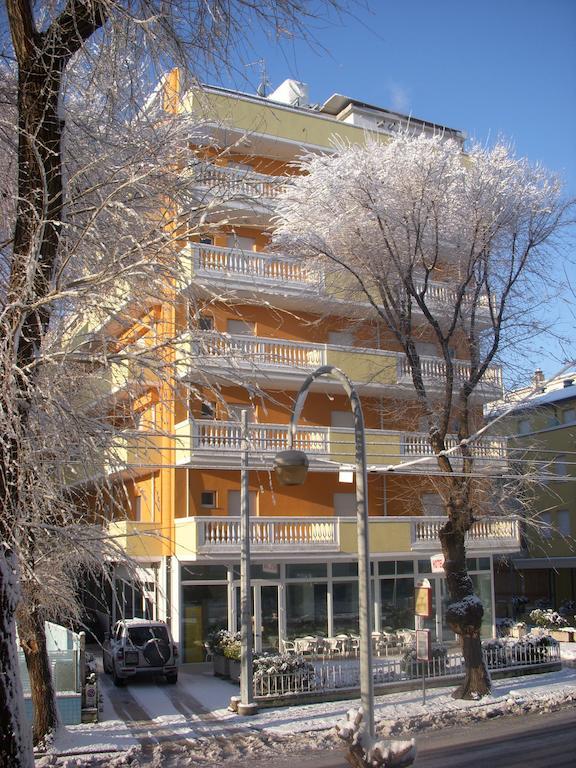 ריצ'יונה Hotel Villa Linda - Family Hotel - Nuova Costruzione Antisismica מראה חיצוני תמונה