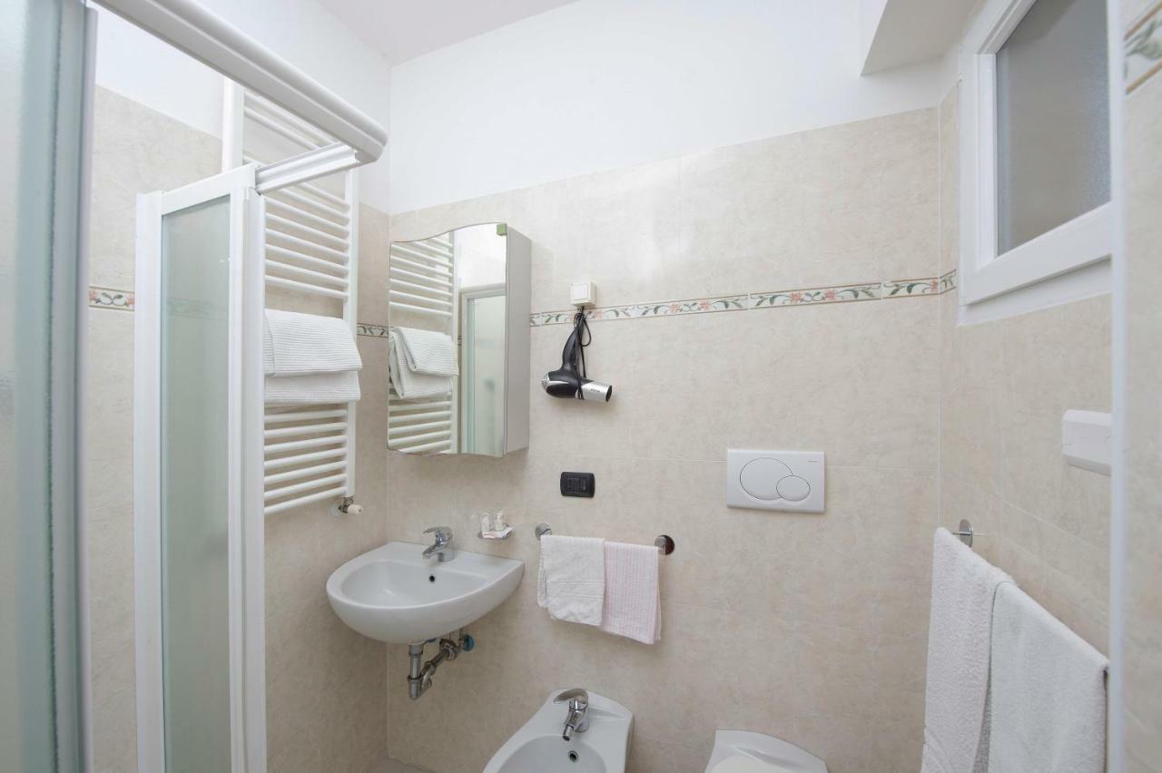 ריצ'יונה Hotel Villa Linda - Family Hotel - Nuova Costruzione Antisismica מראה חיצוני תמונה