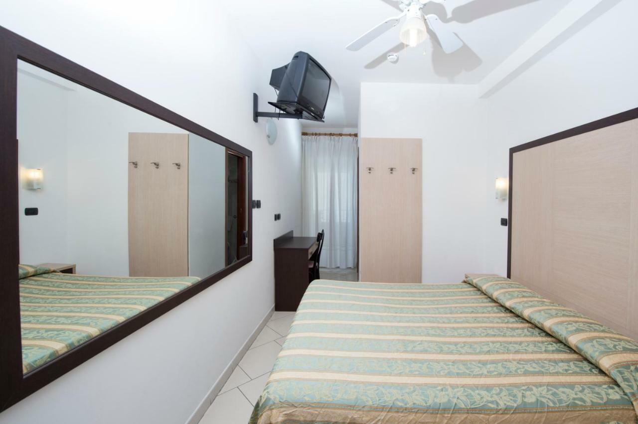 ריצ'יונה Hotel Villa Linda - Family Hotel - Nuova Costruzione Antisismica מראה חיצוני תמונה